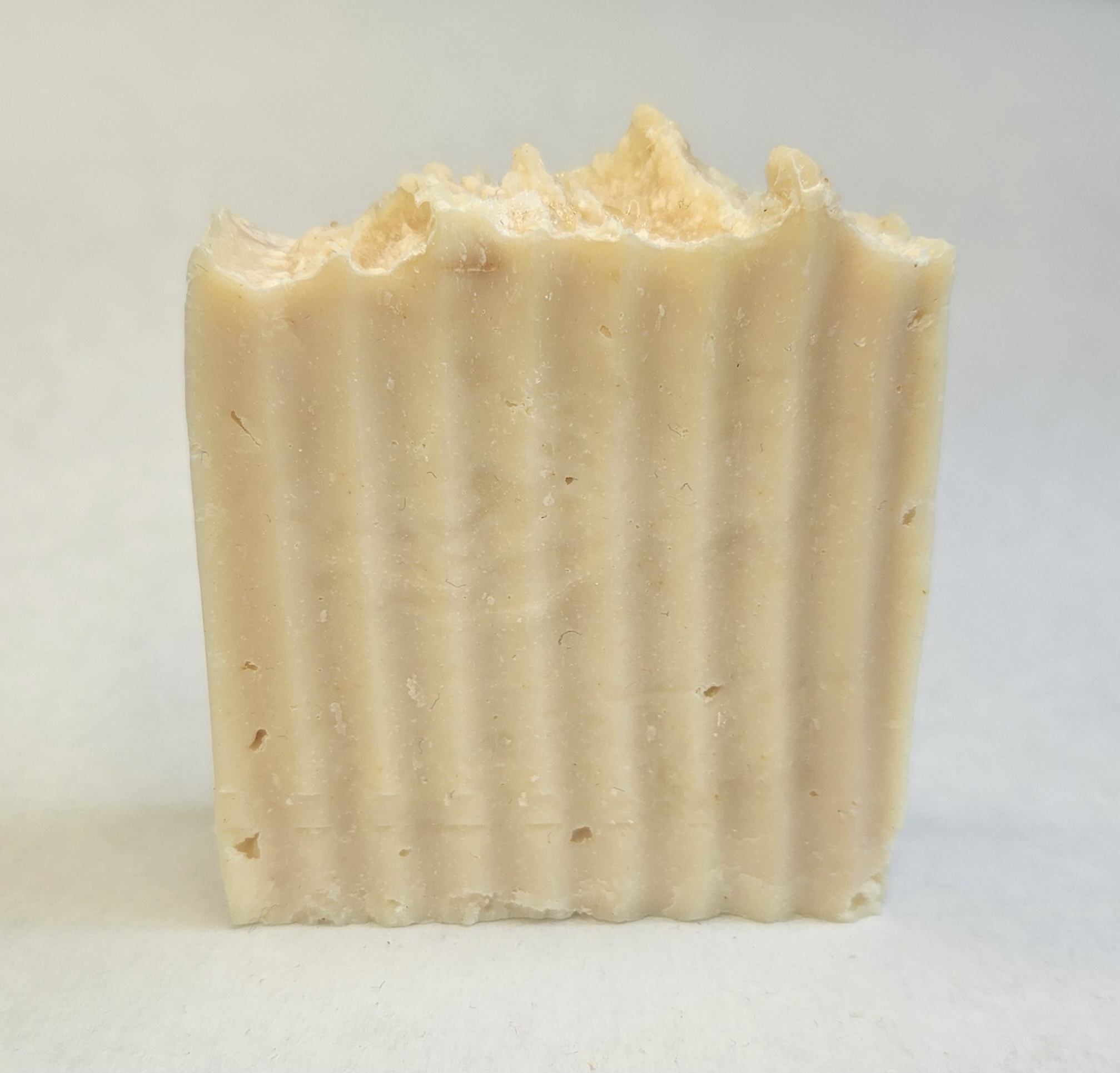 Savon artisanal au curcuma